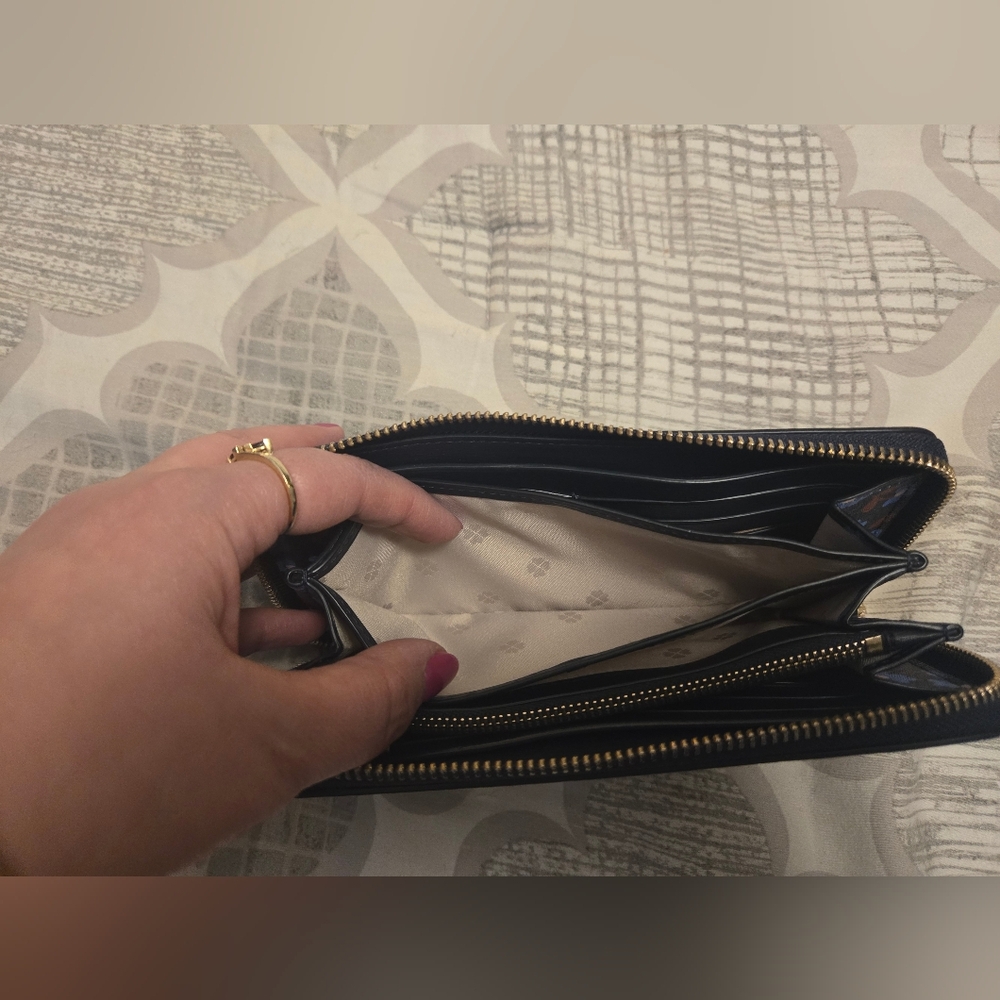 Kate Spade Floral Wallet - Picture 5 of 9